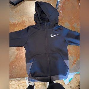 Boys nike elite zip up sweatshirt
